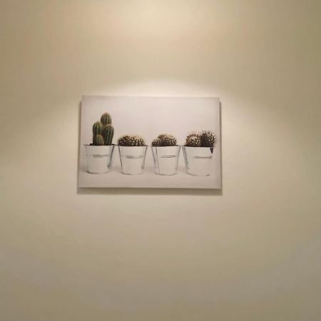 Guest House Service - Express Airport Apartment โมดูโญ ภายนอก รูปภาพ